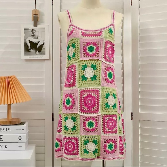 Crochet Knit Cut Out Sleeveless Spaghetti Strap Summer Patchwork Mini Dress - Picture 2 of 12